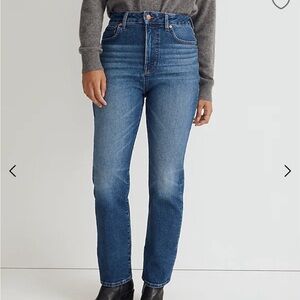 Madewell Curvy 90s Straight Jean Medium Wash